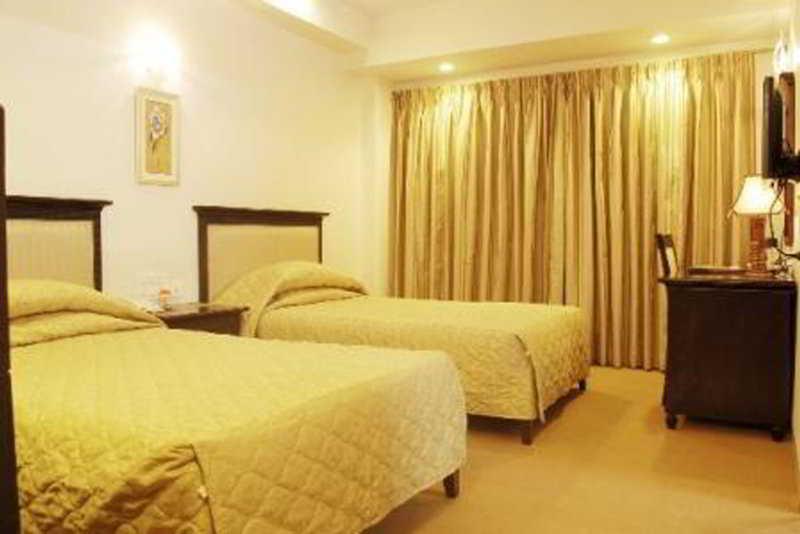 Hotel Mandakini Ambience Pune Room photo